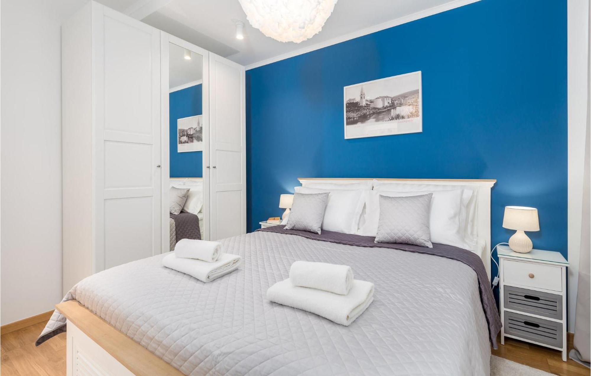 Amazing Apartment In Mali Losinj With Wifi Buitenkant foto