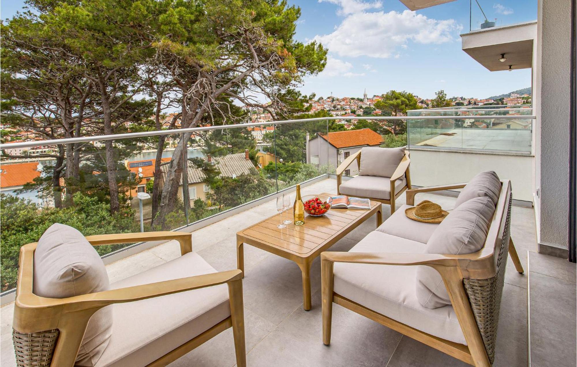 Amazing Apartment In Mali Losinj With Wifi Buitenkant foto