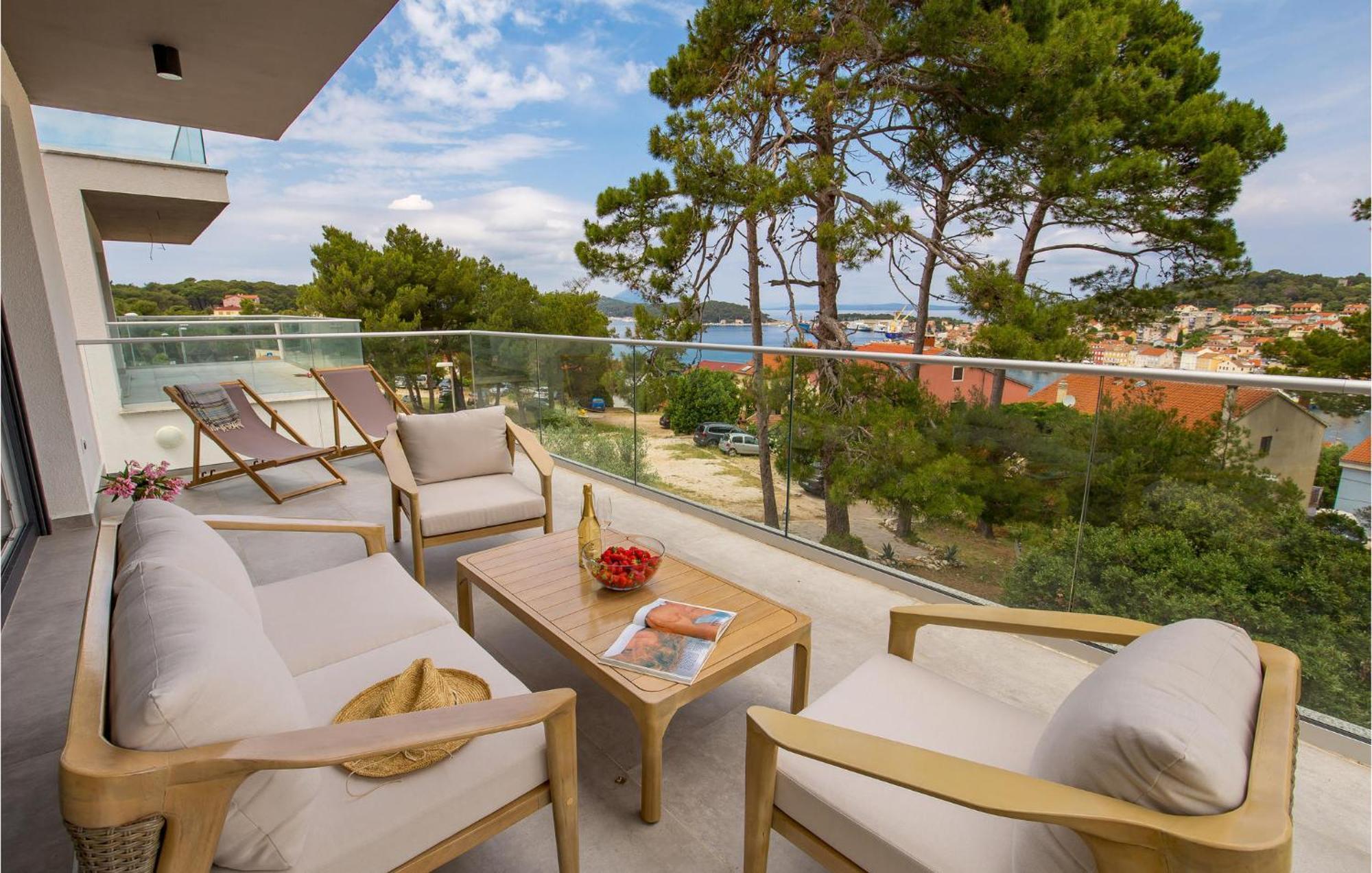 Amazing Apartment In Mali Losinj With Wifi Buitenkant foto