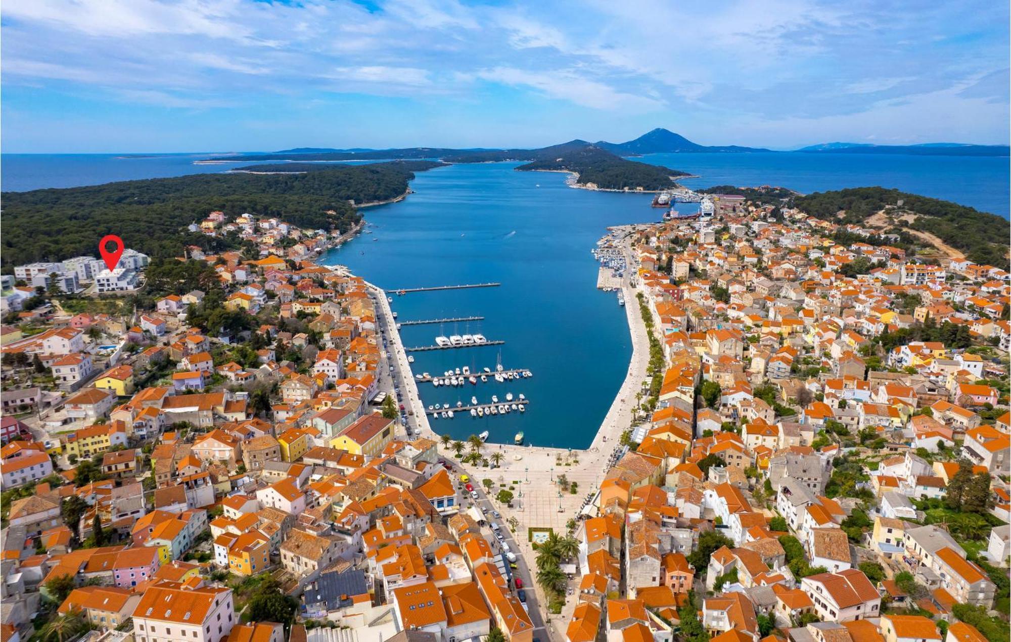 Amazing Apartment In Mali Losinj With Wifi Buitenkant foto