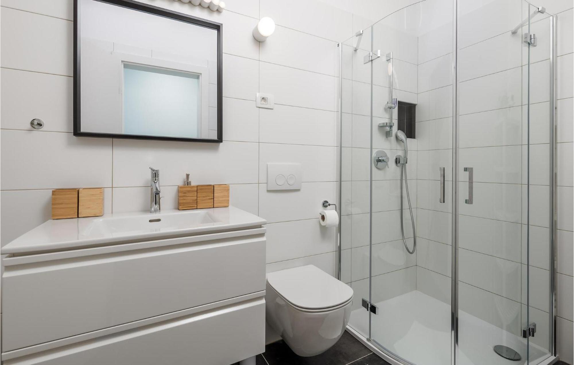 Amazing Apartment In Mali Losinj With Wifi Buitenkant foto