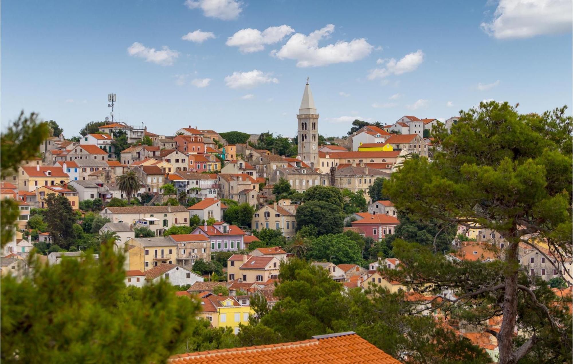 Amazing Apartment In Mali Losinj With Wifi Buitenkant foto